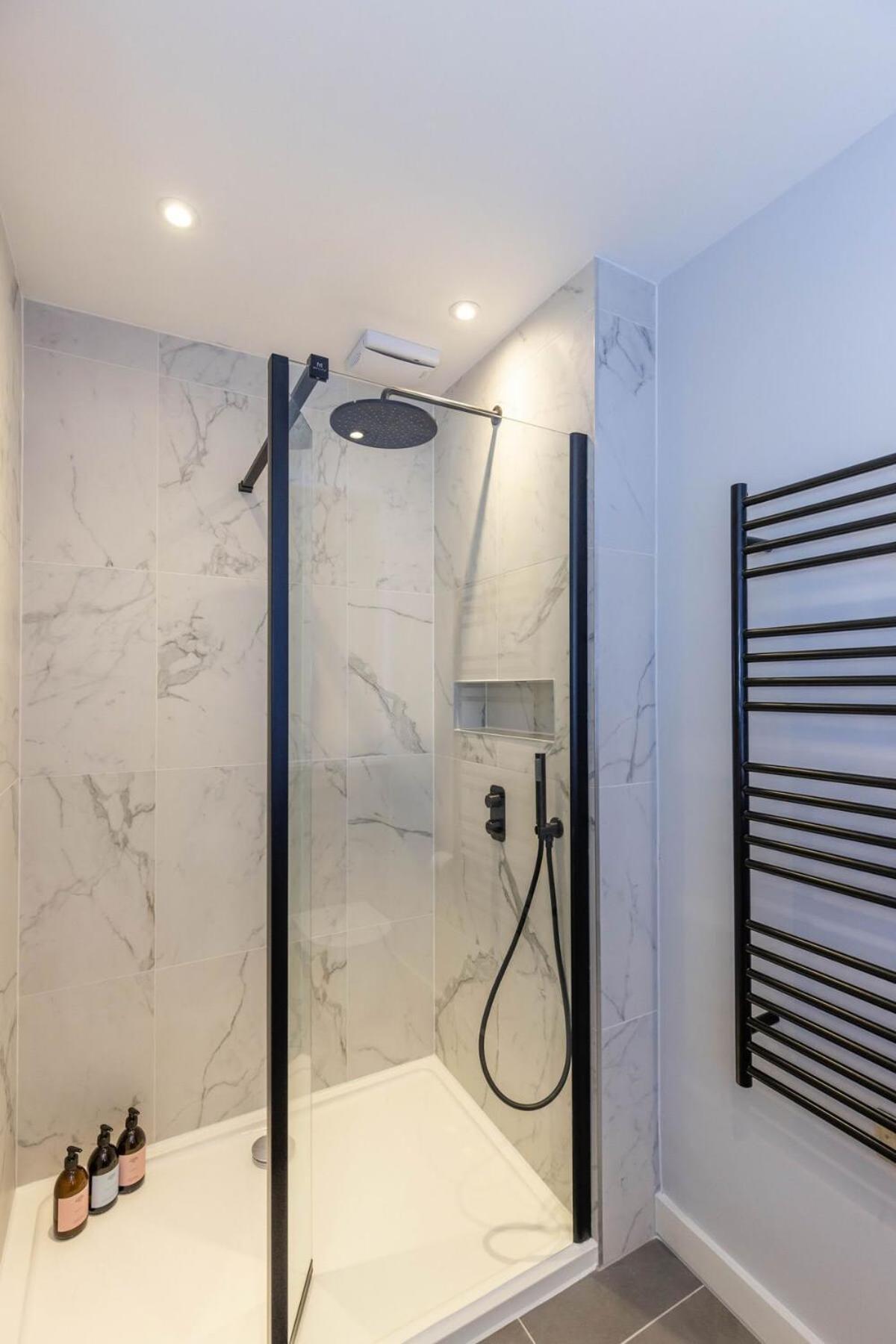 Dragon Suites - Ladon Suite - 2 Bed City Centre Luxury Apartment Edinburgh Exterior photo
